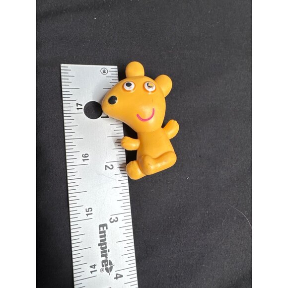 Peppa Pig Family & Friends Figurine Playset With Accessories - Picture 3 of 12